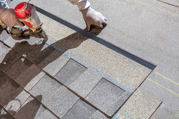 Best Best Roofing Contractors  in Redwood Valley, CA